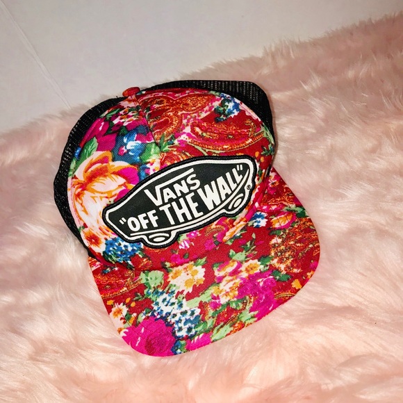 Vans Accessories - Vans floral snap back hat Vans Accessories - Vans floral snap back hat